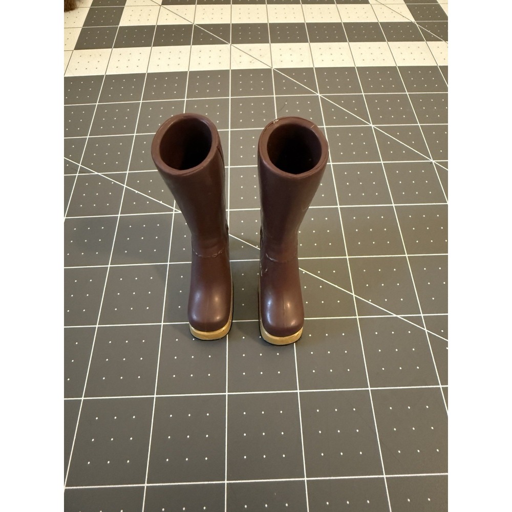 MGA Entertainment Bratz Doll Tall Platform Brown Boots Funk N Glow Rare Item